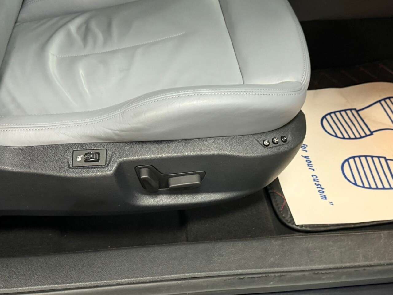 2011 PEUGEOT RCZ 2011 PEUGEOT RCZ