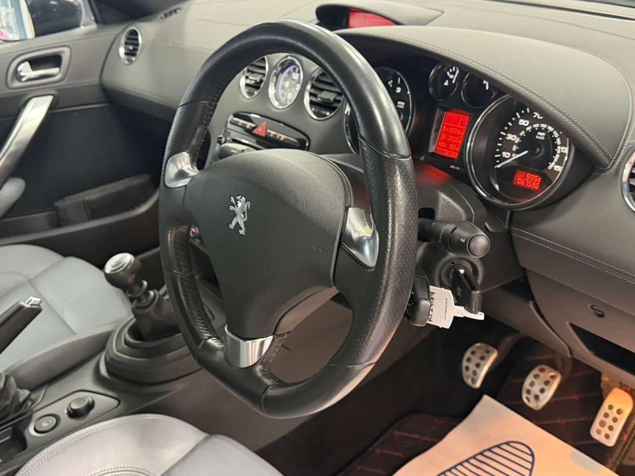 2011 PEUGEOT RCZ 2011 PEUGEOT RCZ