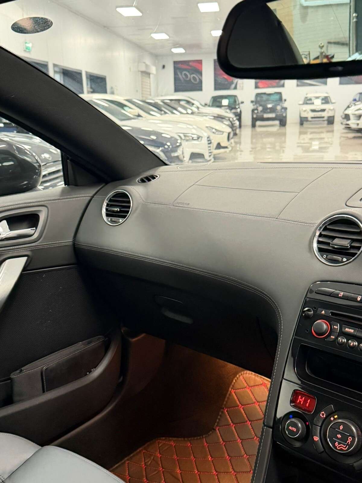 2011 PEUGEOT RCZ 2011 PEUGEOT RCZ