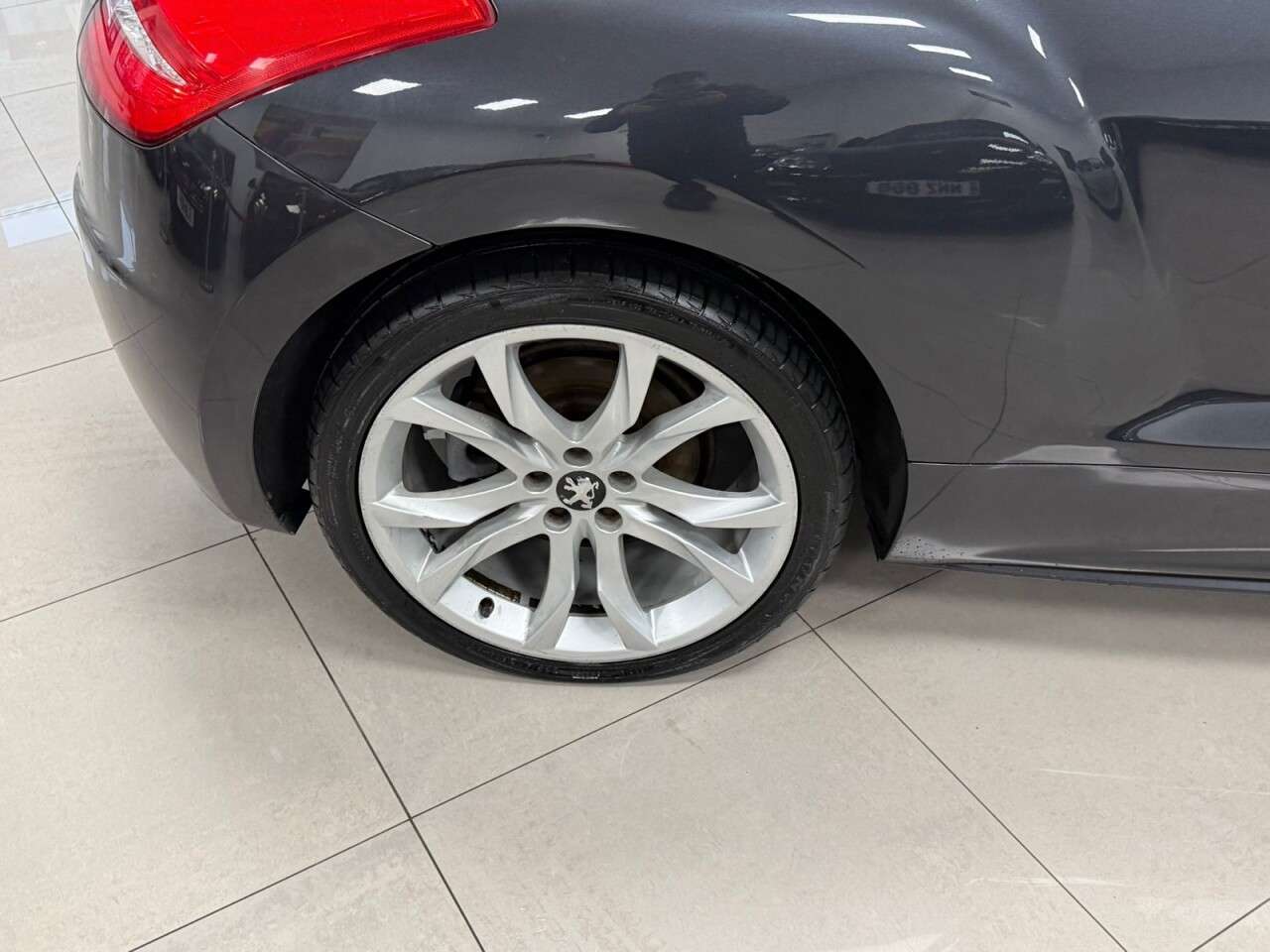 2011 PEUGEOT RCZ 2011 PEUGEOT RCZ