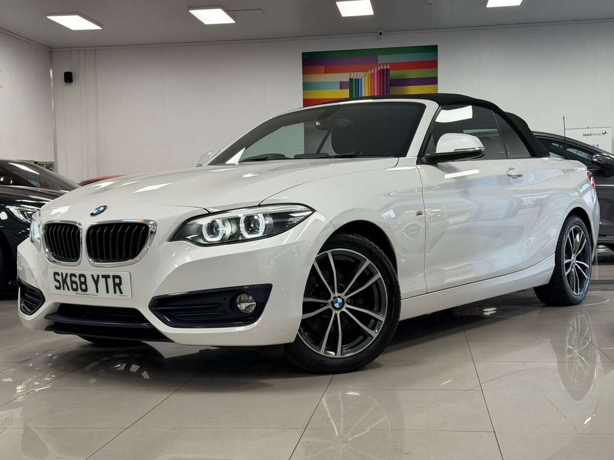 Check out this BMW 2 Series 2018 Petrol Manual