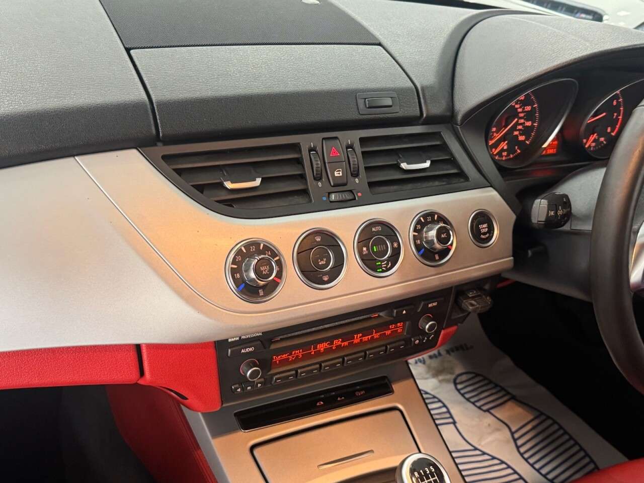 2012 BMW Z4 2012 BMW Z4