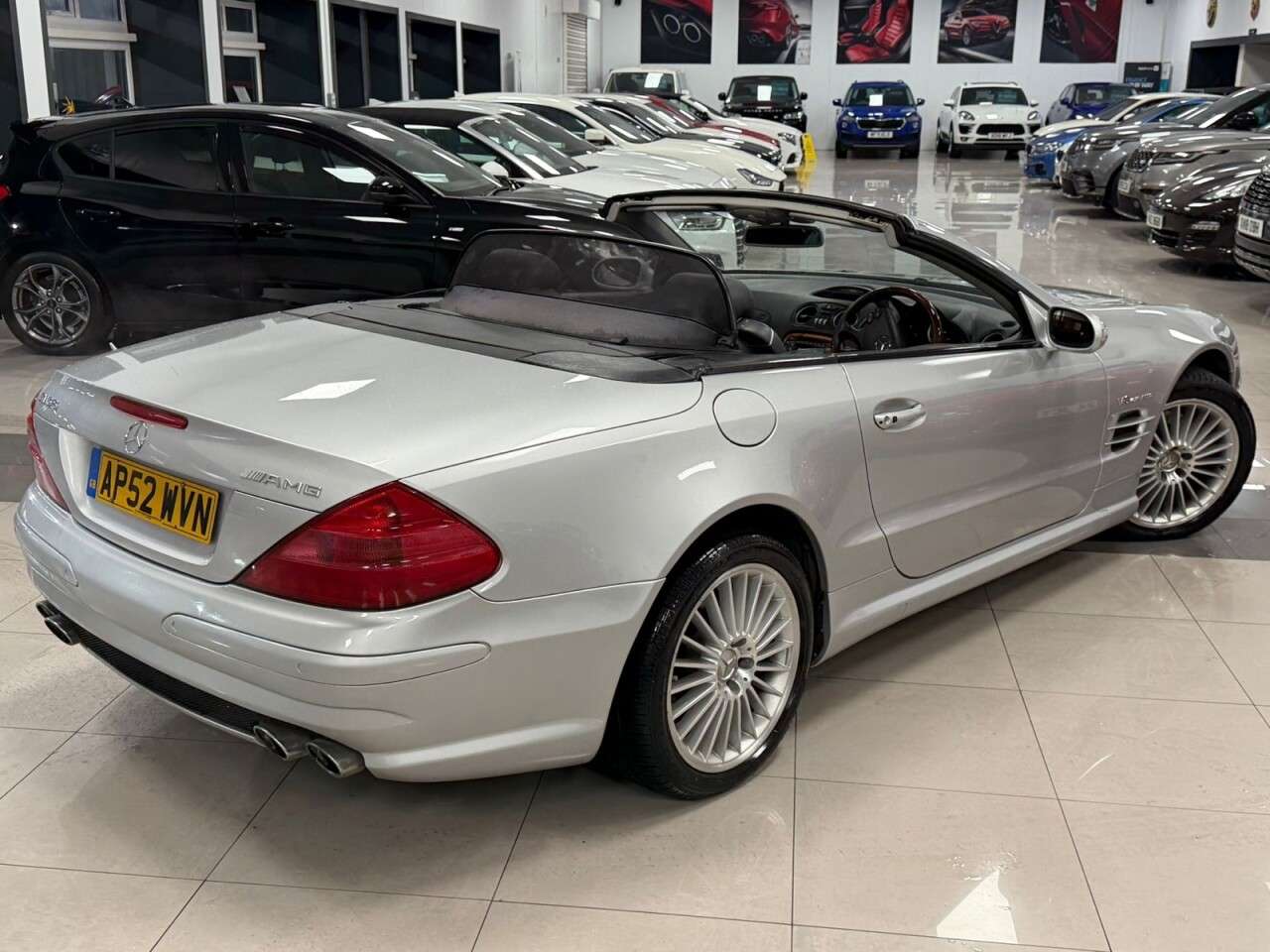 A 2002 MERCEDES-BENZ SL 5.0 SL500 2dr LOW MILEAGE ONLY 31K!! A 2002 MERCEDES-BENZ SL 5.0 SL500 2dr LOW MILEAGE ONLY 31K!!