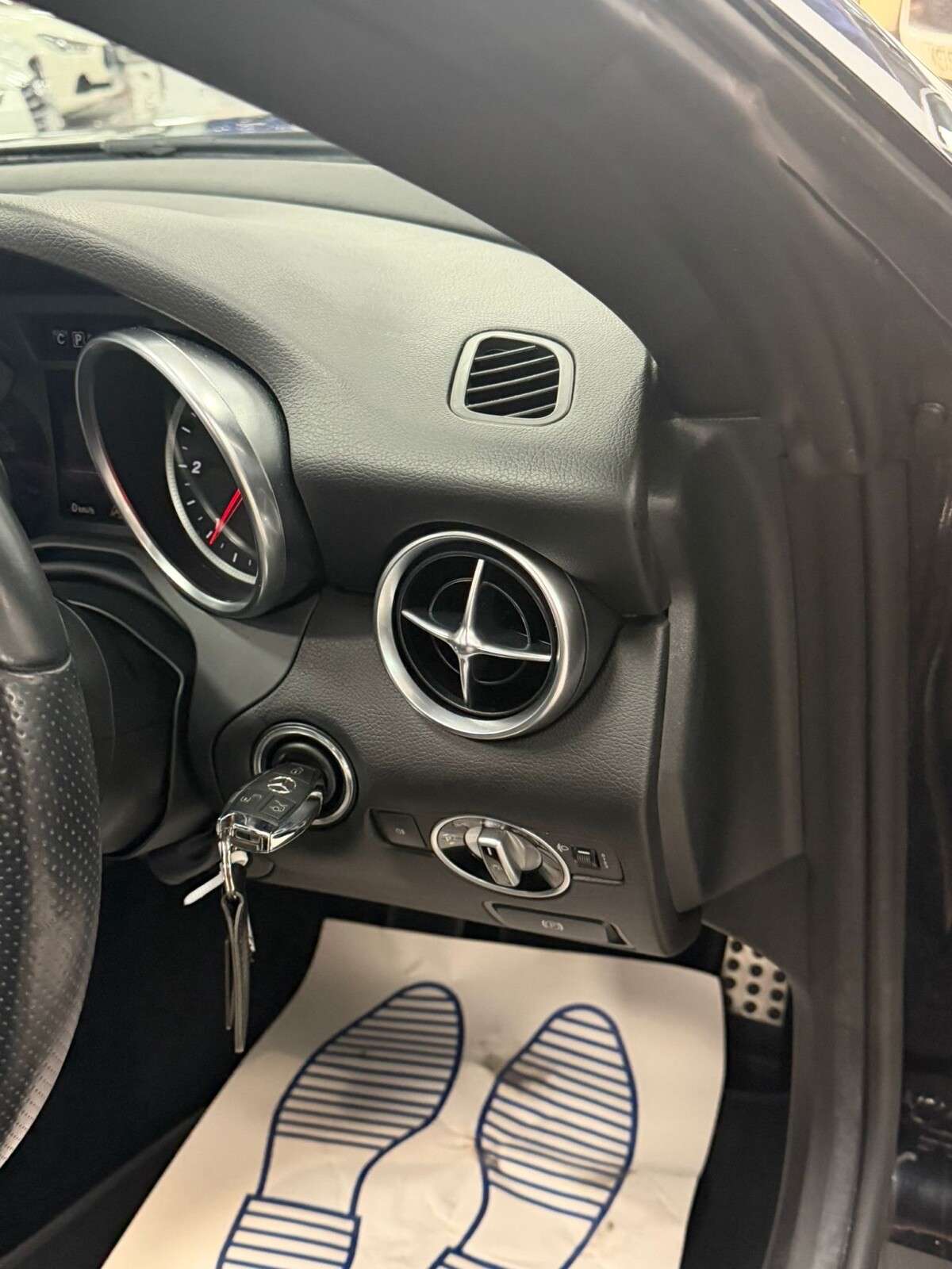 2017 MERCEDES-BENZ SLC 2017 MERCEDES-BENZ SLC