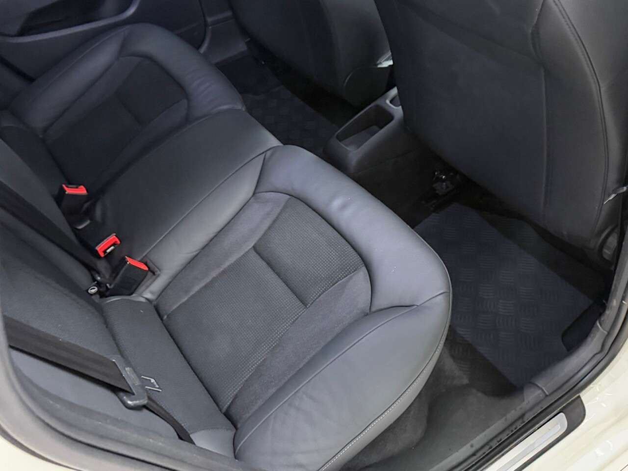 2014 AUDI A1 2014 AUDI A1