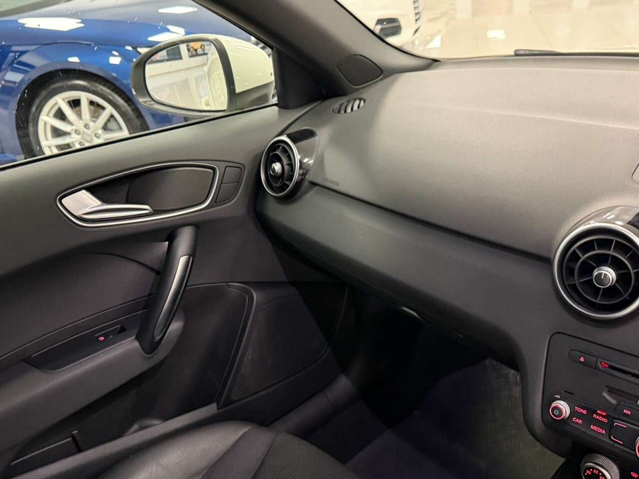 2014 AUDI A1 2014 AUDI A1