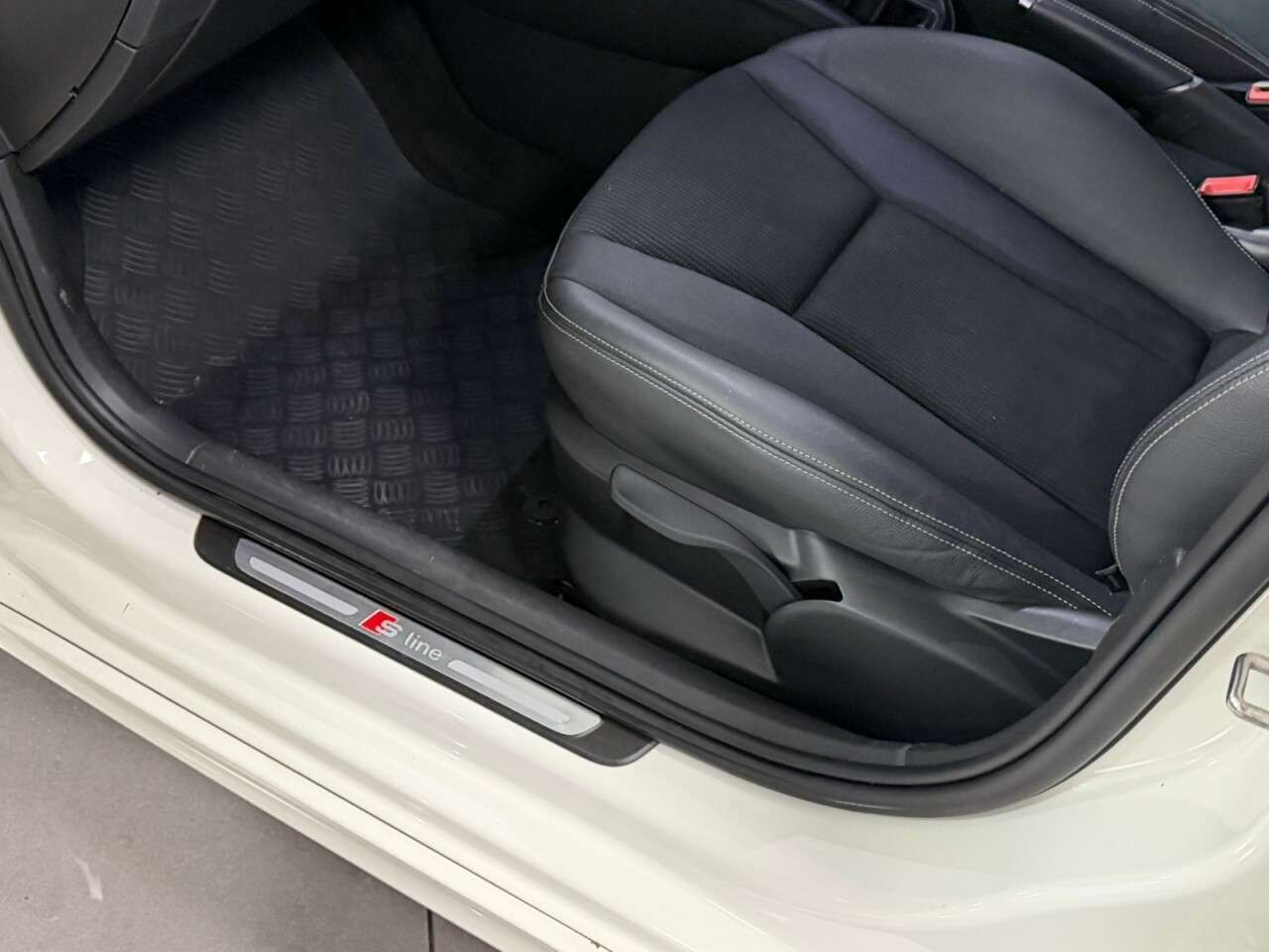2014 AUDI A1 2014 AUDI A1
