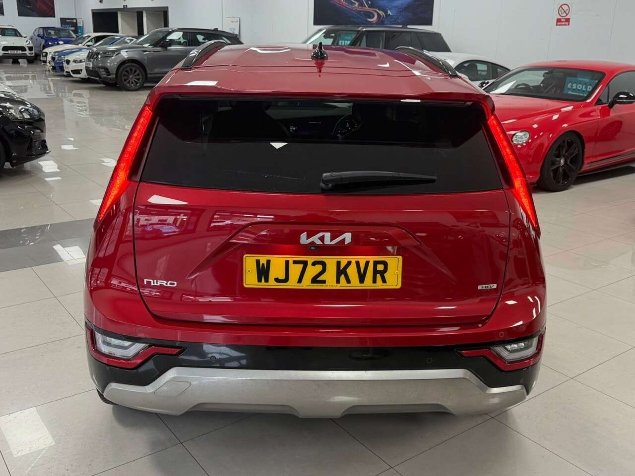 A 2022 KIA NIRO 1.6h GDi 3 SUV 5dr Petrol Hybrid DCT Euro 6 (s/s) (139 bhp) APPLE CAR PLAY A 2022 KIA NIRO 1.6h GDi 3 SUV 5dr Petrol Hybrid DCT Euro 6 (s/s) (139 bhp) APPLE CAR PLAY