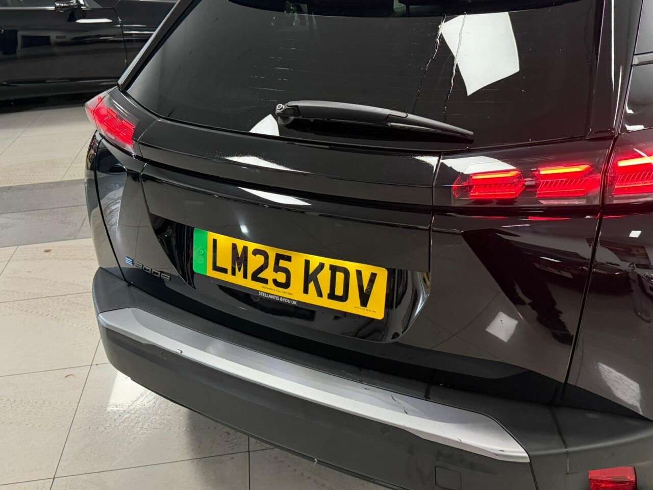 2025 PEUGEOT E-2008 2025 PEUGEOT E-2008