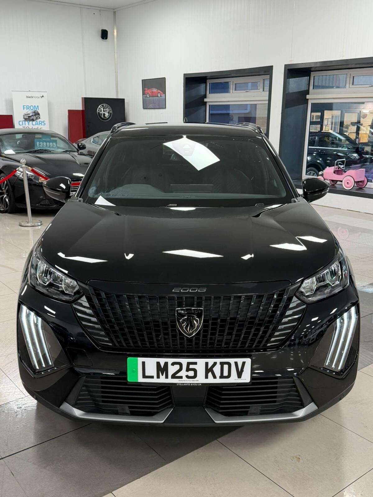 2025 PEUGEOT E-2008 2025 PEUGEOT E-2008