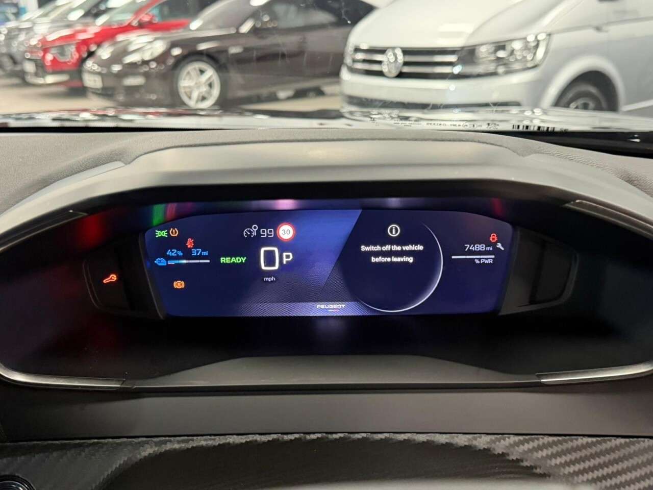 2025 PEUGEOT E-2008 2025 PEUGEOT E-2008