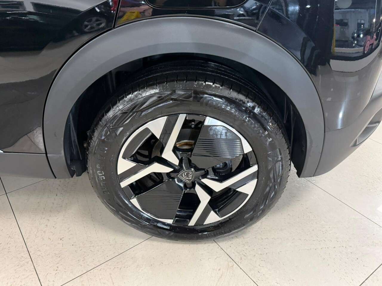 2025 PEUGEOT E-2008 2025 PEUGEOT E-2008