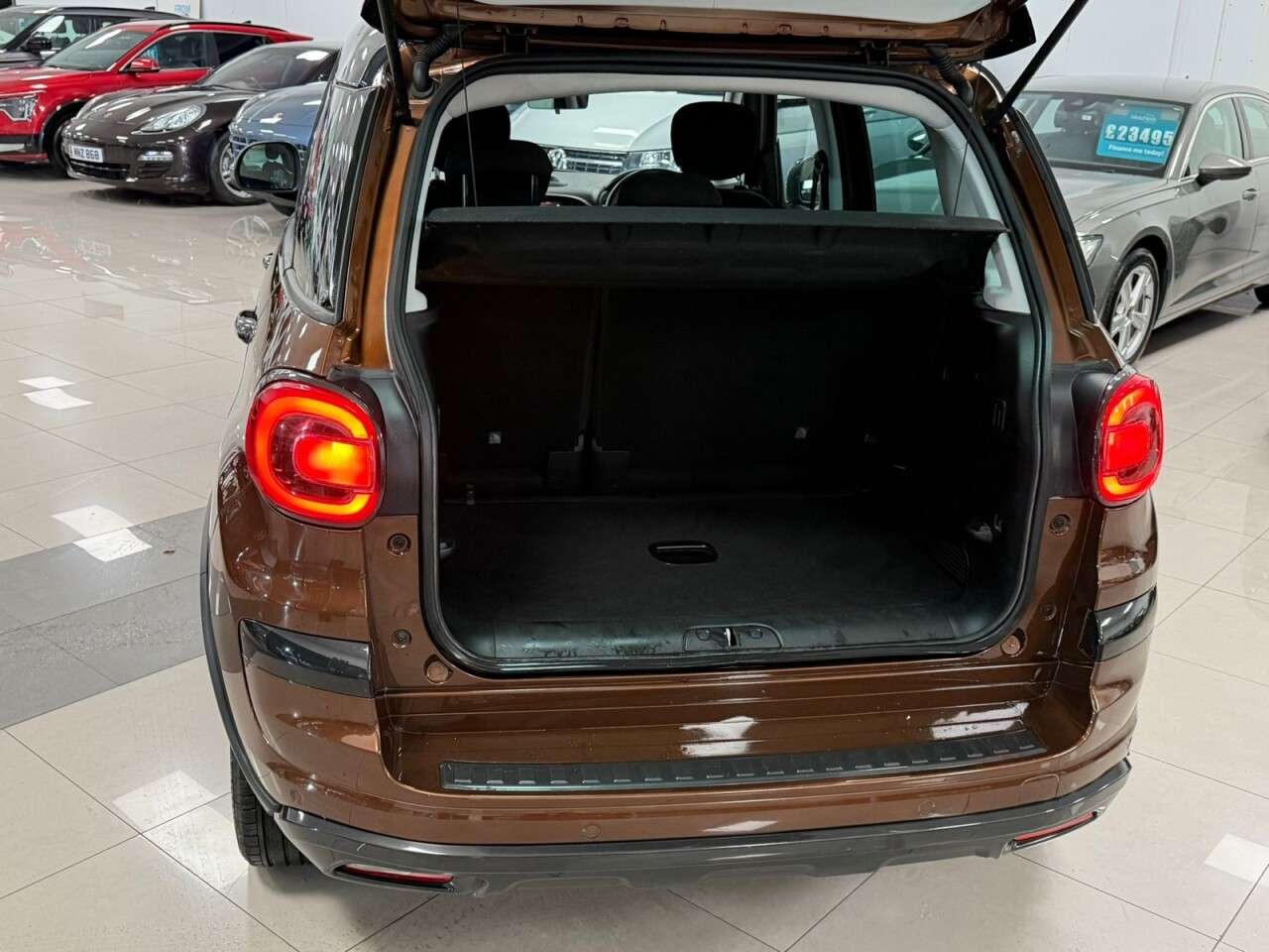 2019 FIAT 500L 2019 FIAT 500L
