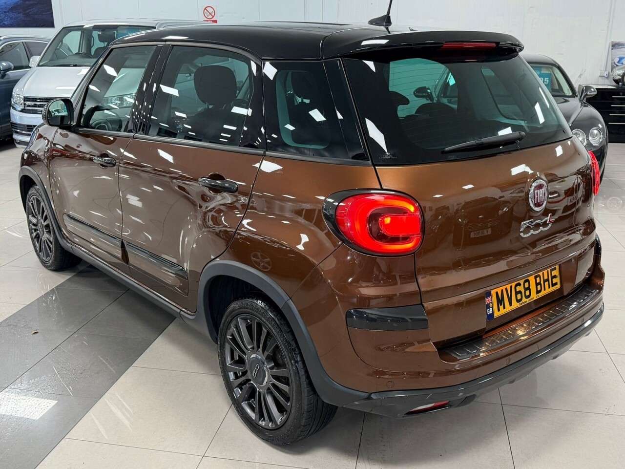 2019 FIAT 500L 2019 FIAT 500L