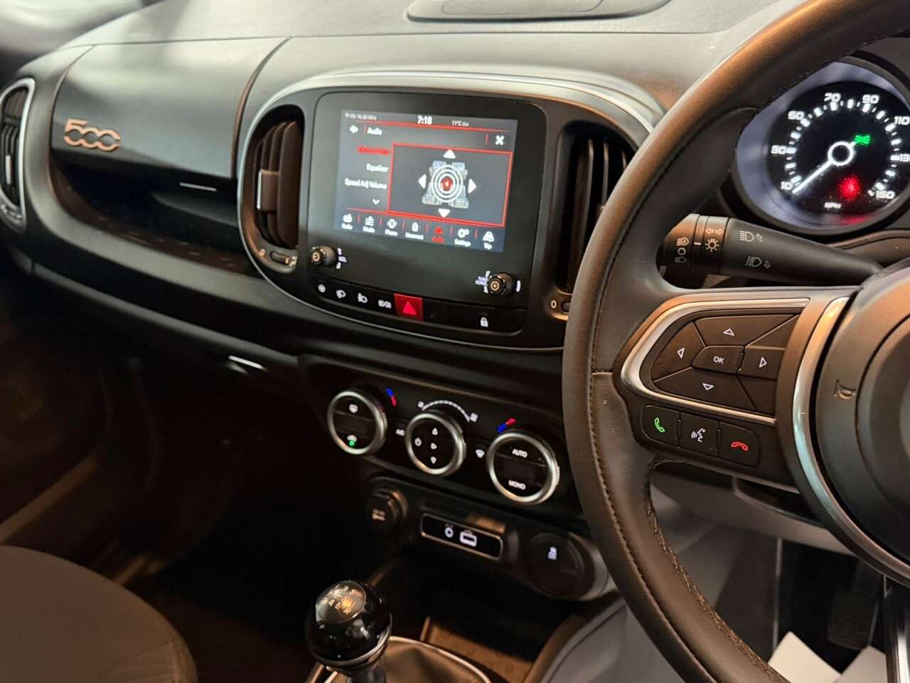 2019 FIAT 500L 2019 FIAT 500L