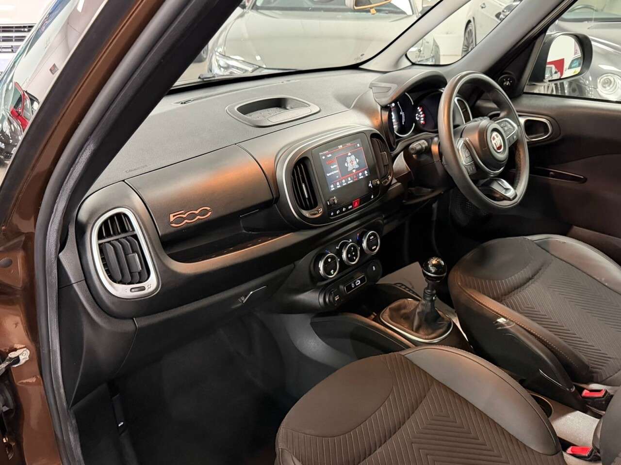 2019 FIAT 500L 2019 FIAT 500L