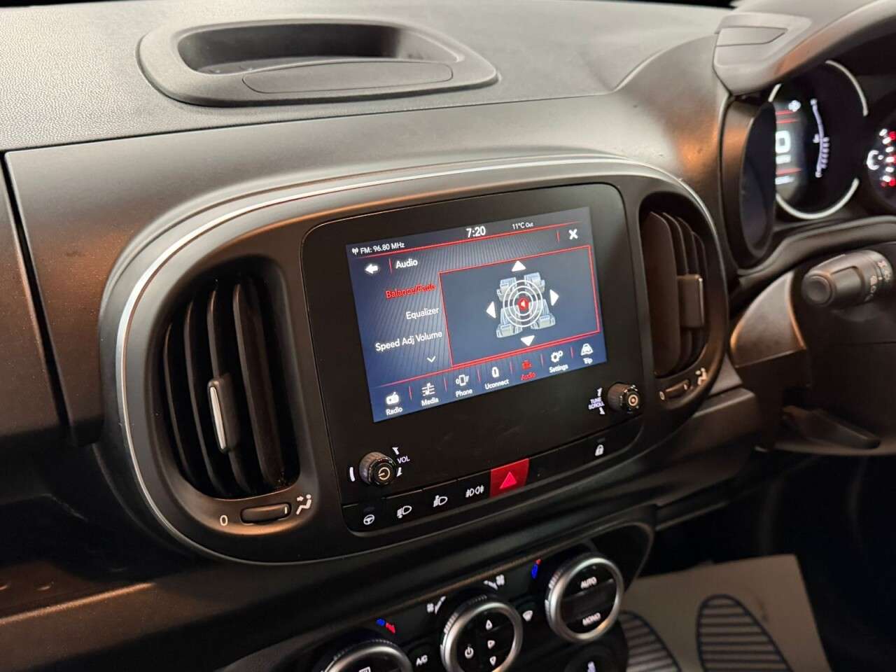 2019 FIAT 500L 2019 FIAT 500L