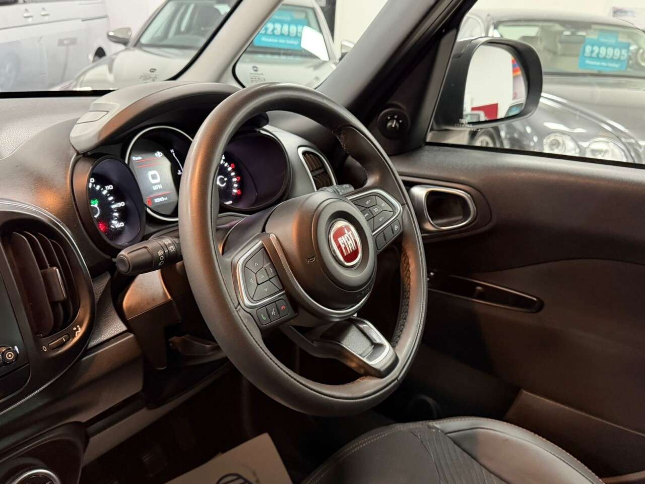 2019 FIAT 500L 2019 FIAT 500L
