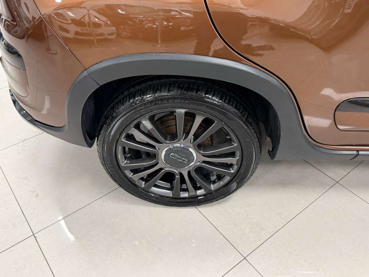 2019 FIAT 500L 2019 FIAT 500L