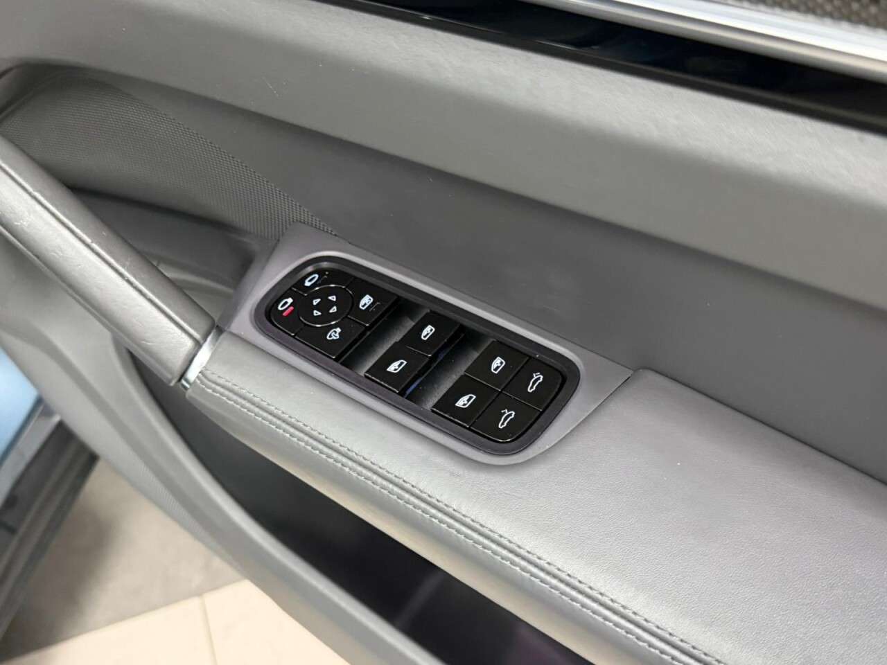 2018 PORSCHE CAYENNE 2018 PORSCHE CAYENNE