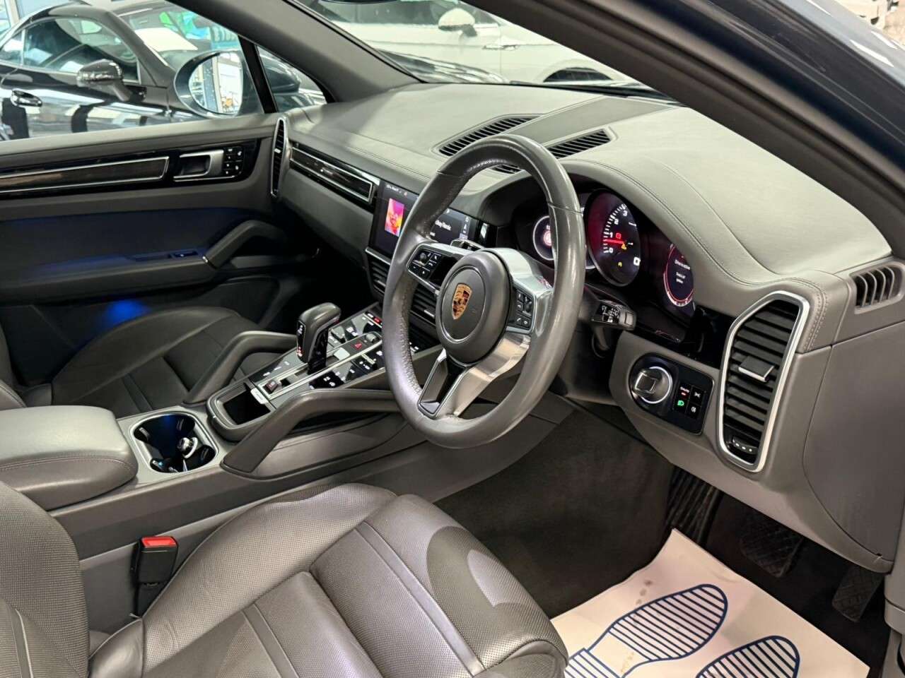 2018 PORSCHE CAYENNE 2018 PORSCHE CAYENNE
