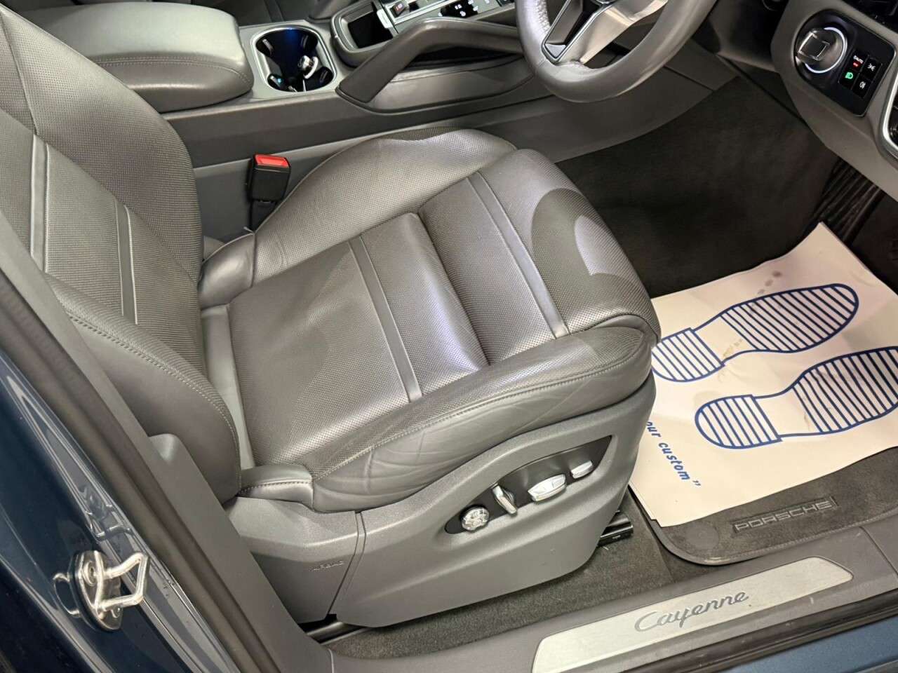 2018 PORSCHE CAYENNE 2018 PORSCHE CAYENNE