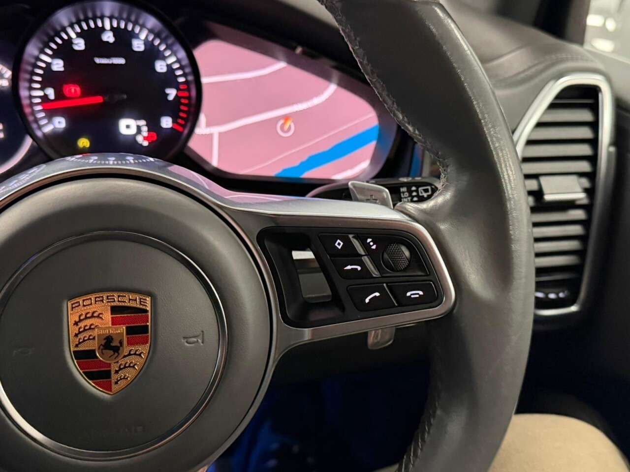2018 PORSCHE CAYENNE 2018 PORSCHE CAYENNE