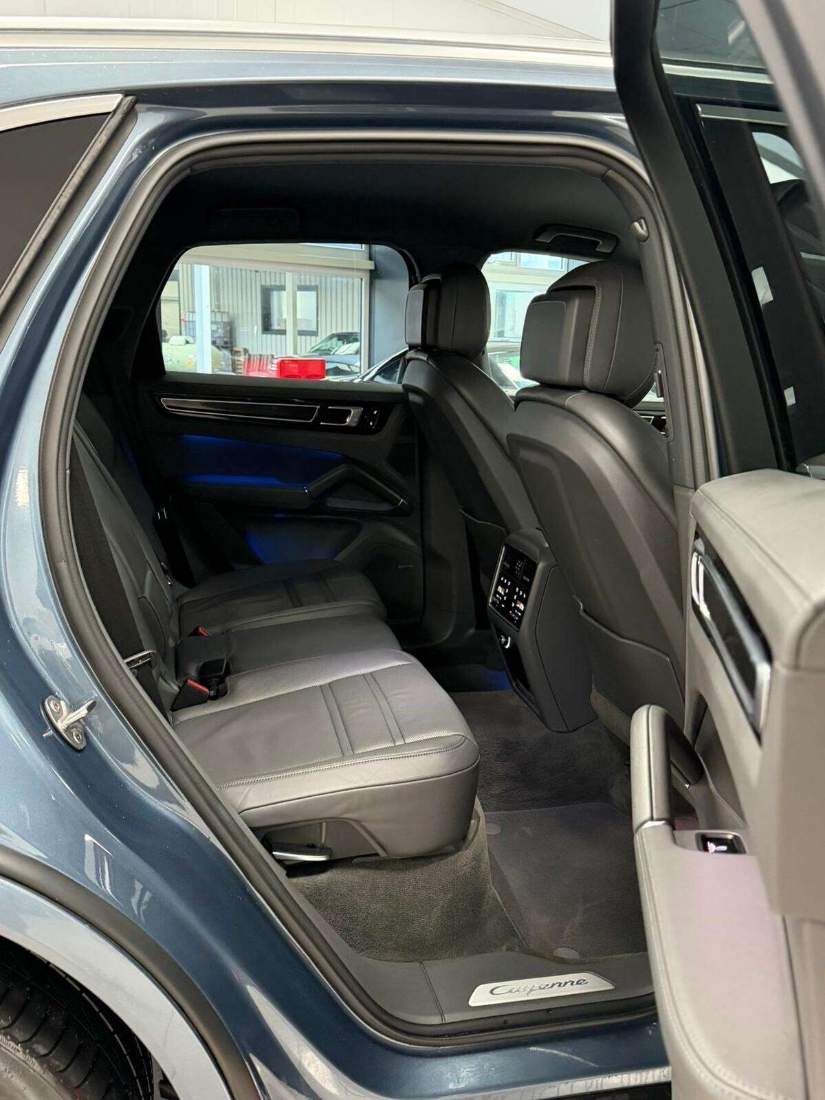 2018 PORSCHE CAYENNE 2018 PORSCHE CAYENNE