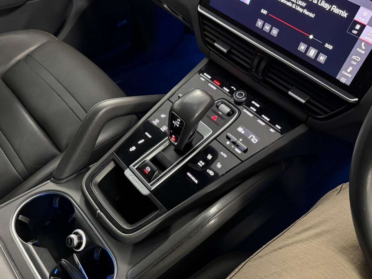 2018 PORSCHE CAYENNE 2018 PORSCHE CAYENNE