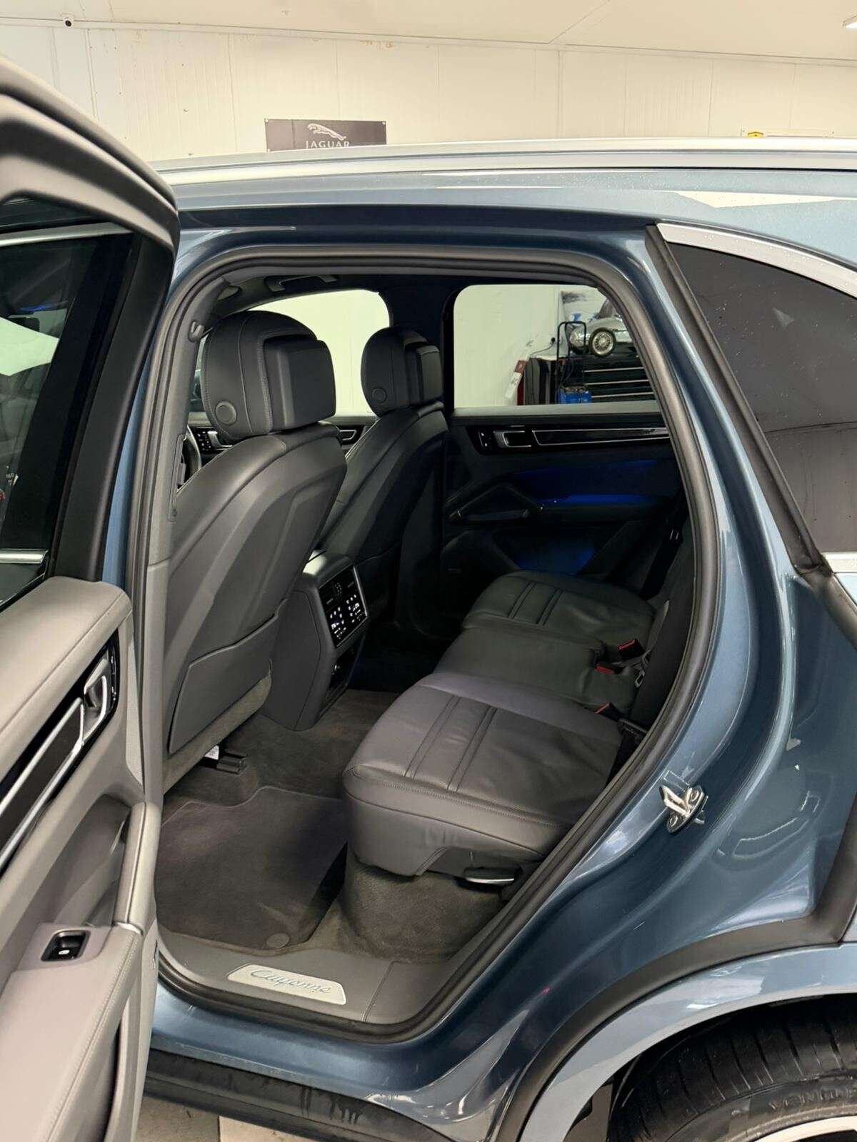 2018 PORSCHE CAYENNE 2018 PORSCHE CAYENNE