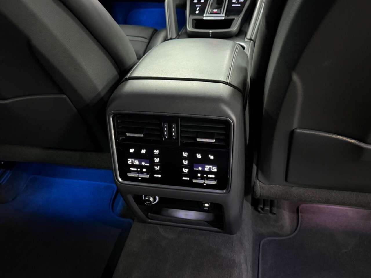 2018 PORSCHE CAYENNE 2018 PORSCHE CAYENNE