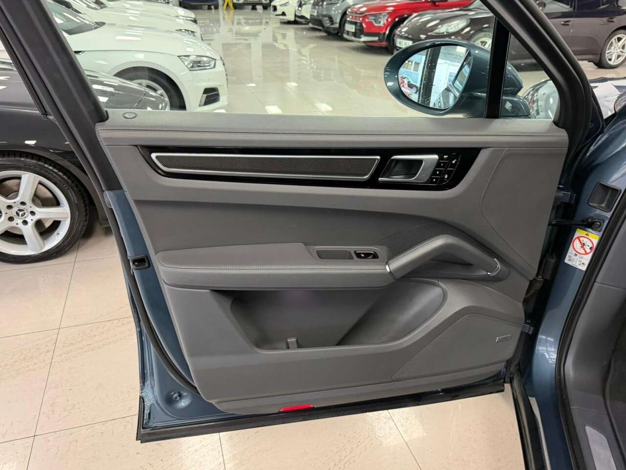 2018 PORSCHE CAYENNE 2018 PORSCHE CAYENNE