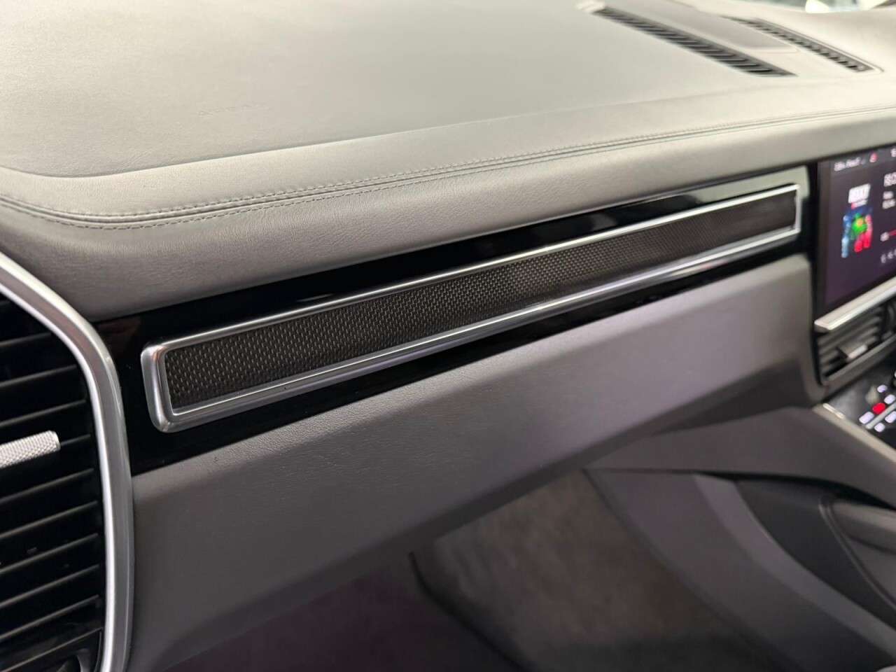 2018 PORSCHE CAYENNE 2018 PORSCHE CAYENNE