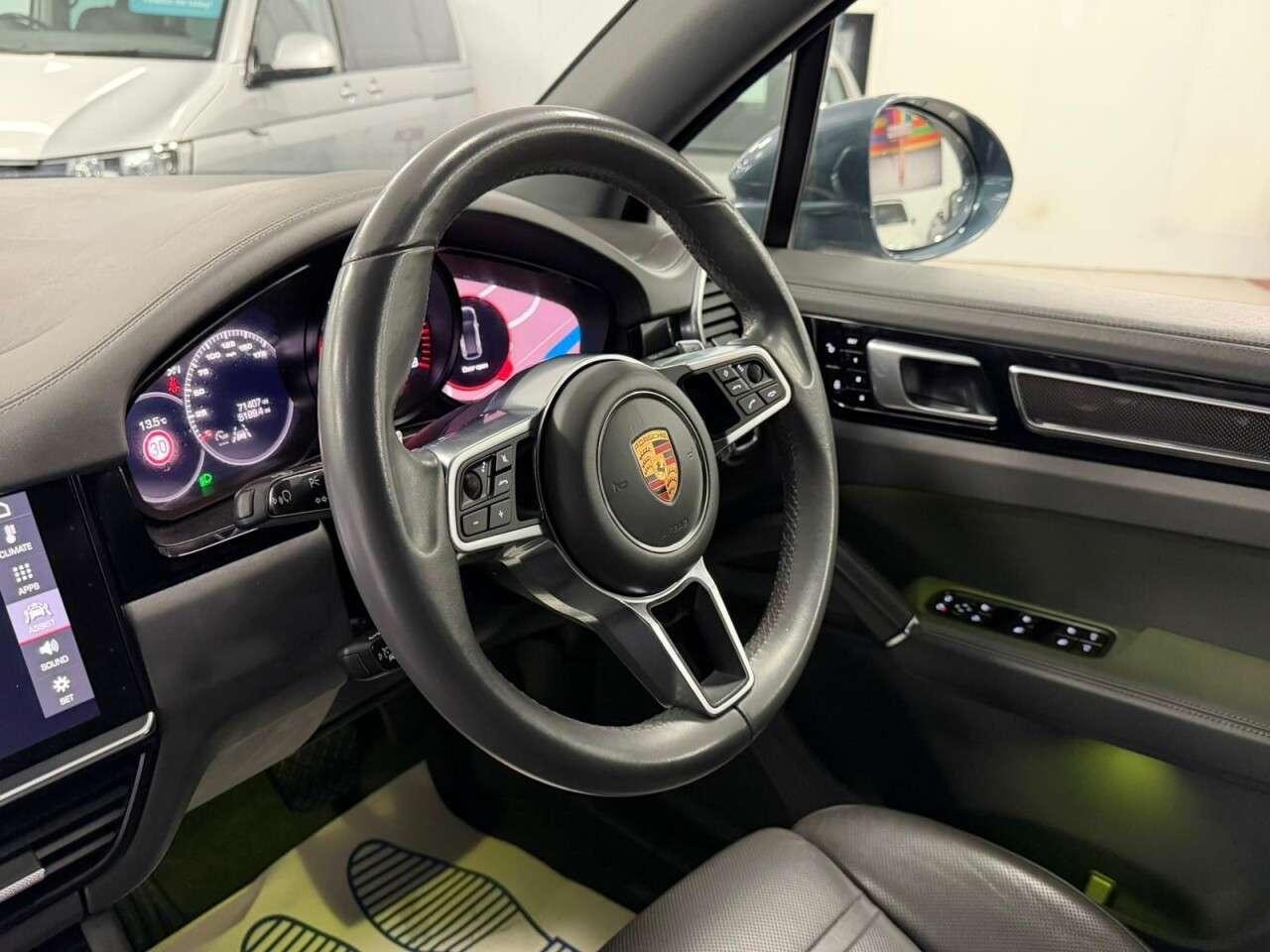 2018 PORSCHE CAYENNE 2018 PORSCHE CAYENNE