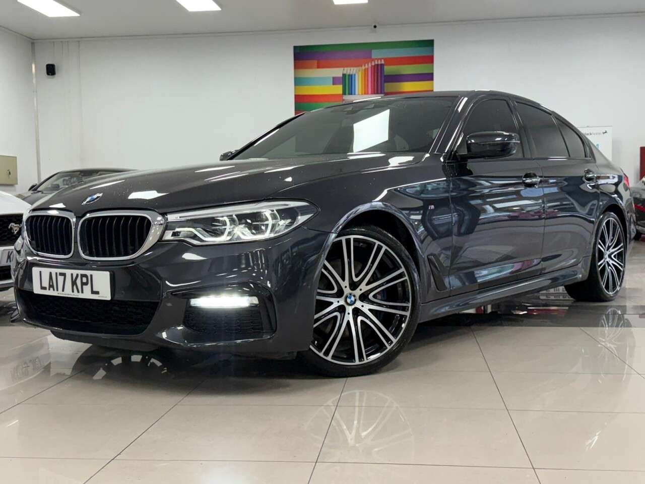 A 2017 BMW 5 SERIES 3.0 530d M Sport Saloon 4dr Diesel Auto Euro 6 (s/s) (265 ps) ADAPTIVE ICON A 2017 BMW 5 SERIES 3.0 530d M Sport Saloon 4dr Diesel Auto Euro 6 (s/s) (265 ps) ADAPTIVE ICON