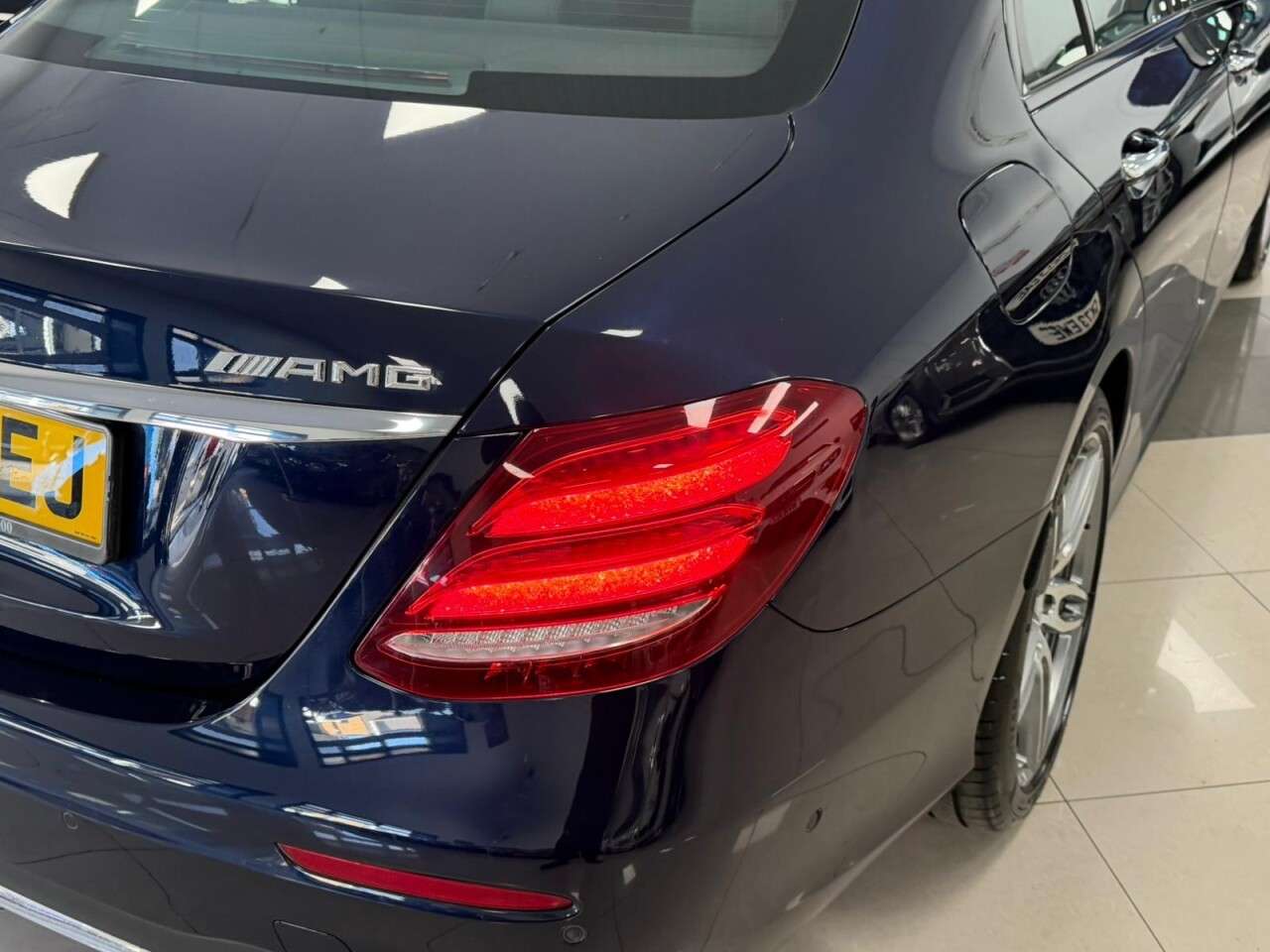 A 2016 MERCEDES-BENZ E-CLASS 2.0 E220d AMG Line (Premium) Saloon 4dr Diesel G-Tronic+ Euro 6 (s/s) (194 A 2016 MERCEDES-BENZ E-CLASS 2.0 E220d AMG Line (Premium) Saloon 4dr Diesel G-Tronic+ Euro 6 (s/s) (194