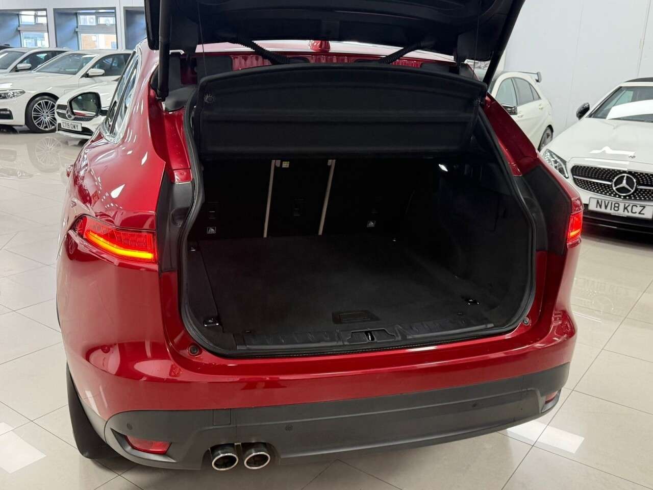 2016 JAGUAR F-PACE 2016 JAGUAR F-PACE