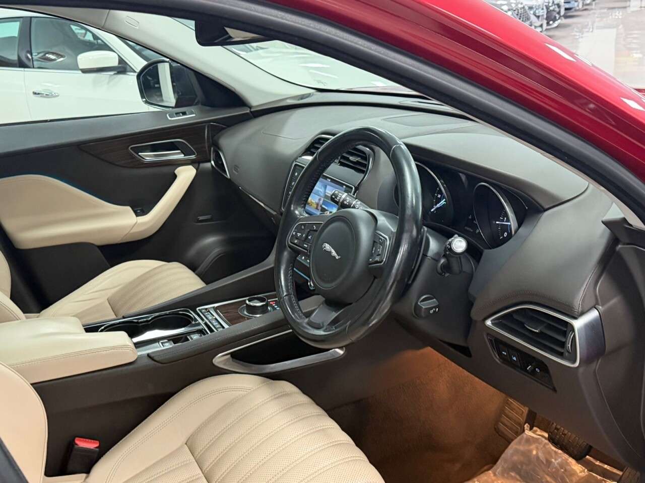 2016 JAGUAR F-PACE 2016 JAGUAR F-PACE