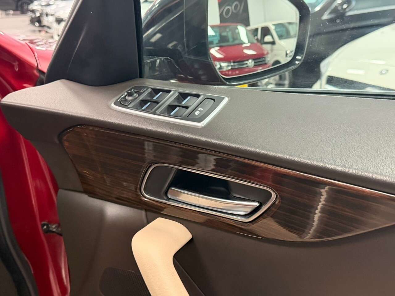 2016 JAGUAR F-PACE 2016 JAGUAR F-PACE