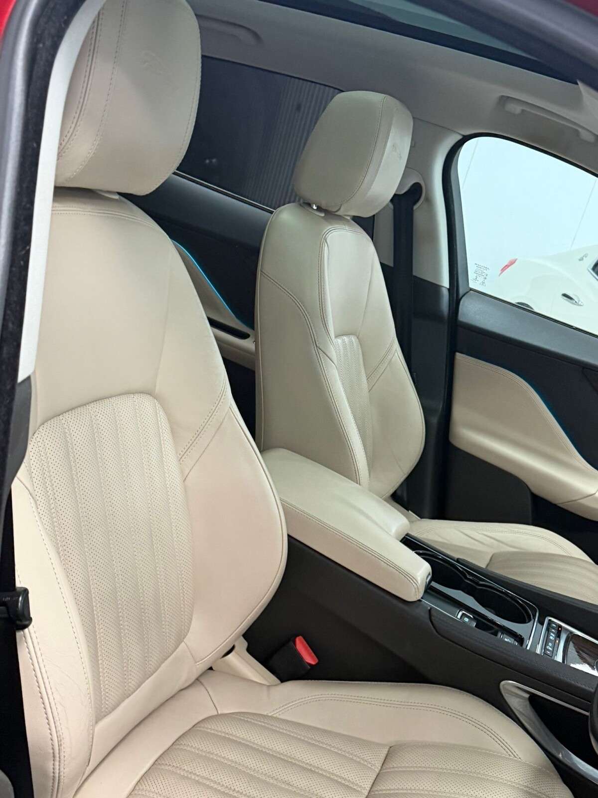 2016 JAGUAR F-PACE 2016 JAGUAR F-PACE