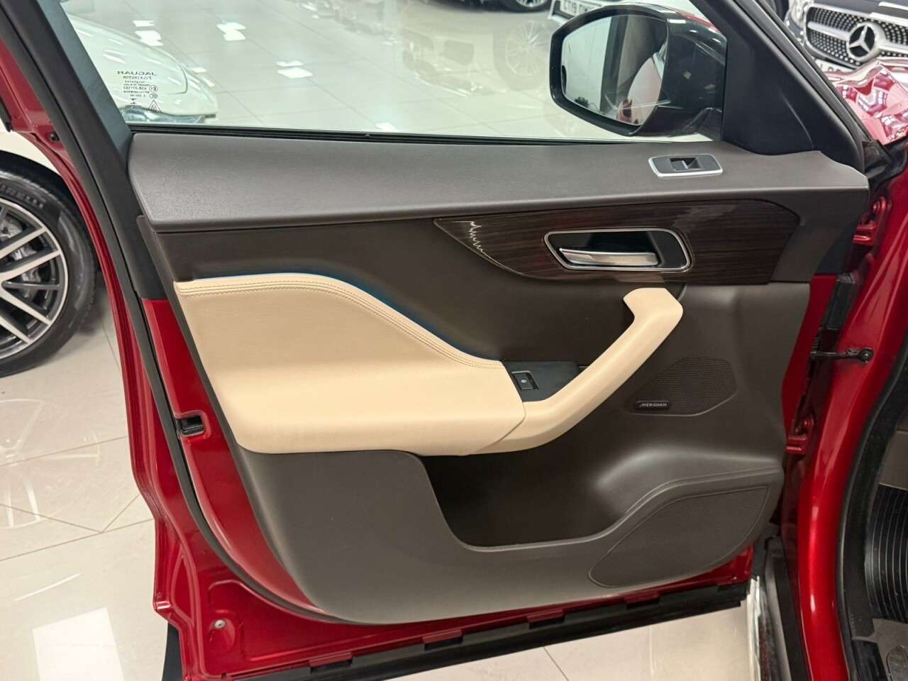 2016 JAGUAR F-PACE 2016 JAGUAR F-PACE