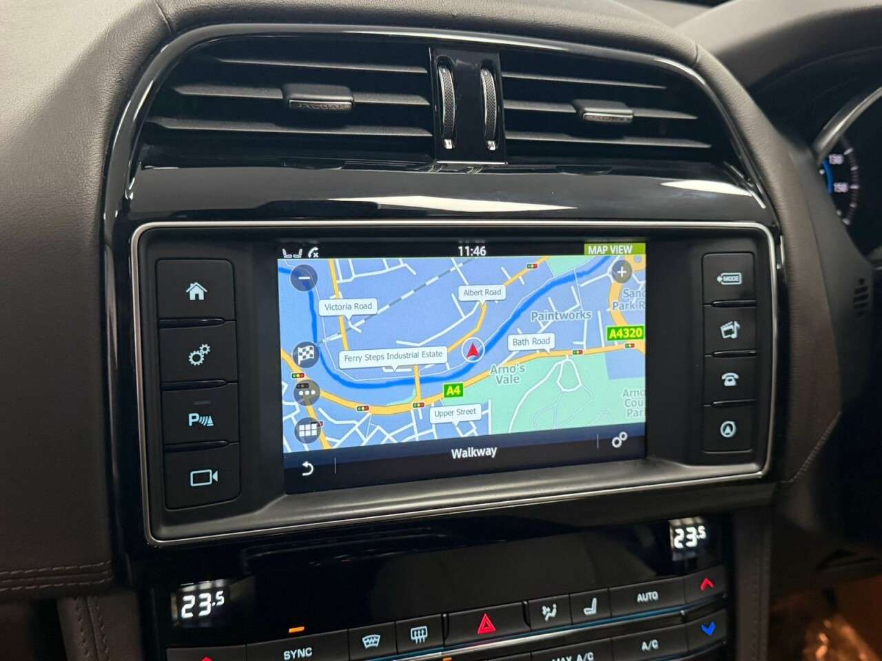 2016 JAGUAR F-PACE 2016 JAGUAR F-PACE