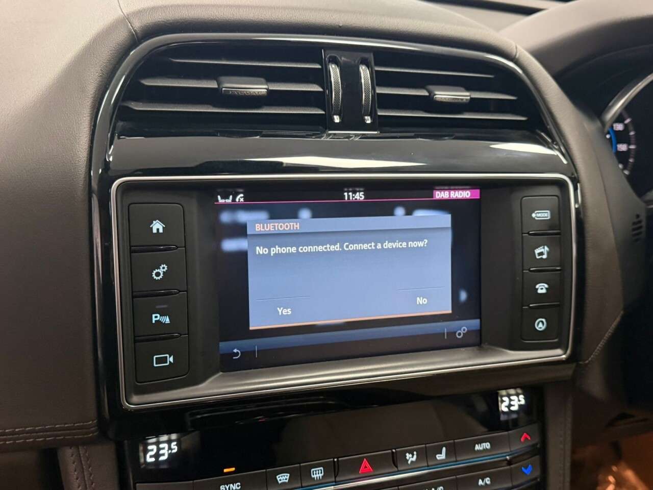 2016 JAGUAR F-PACE 2016 JAGUAR F-PACE