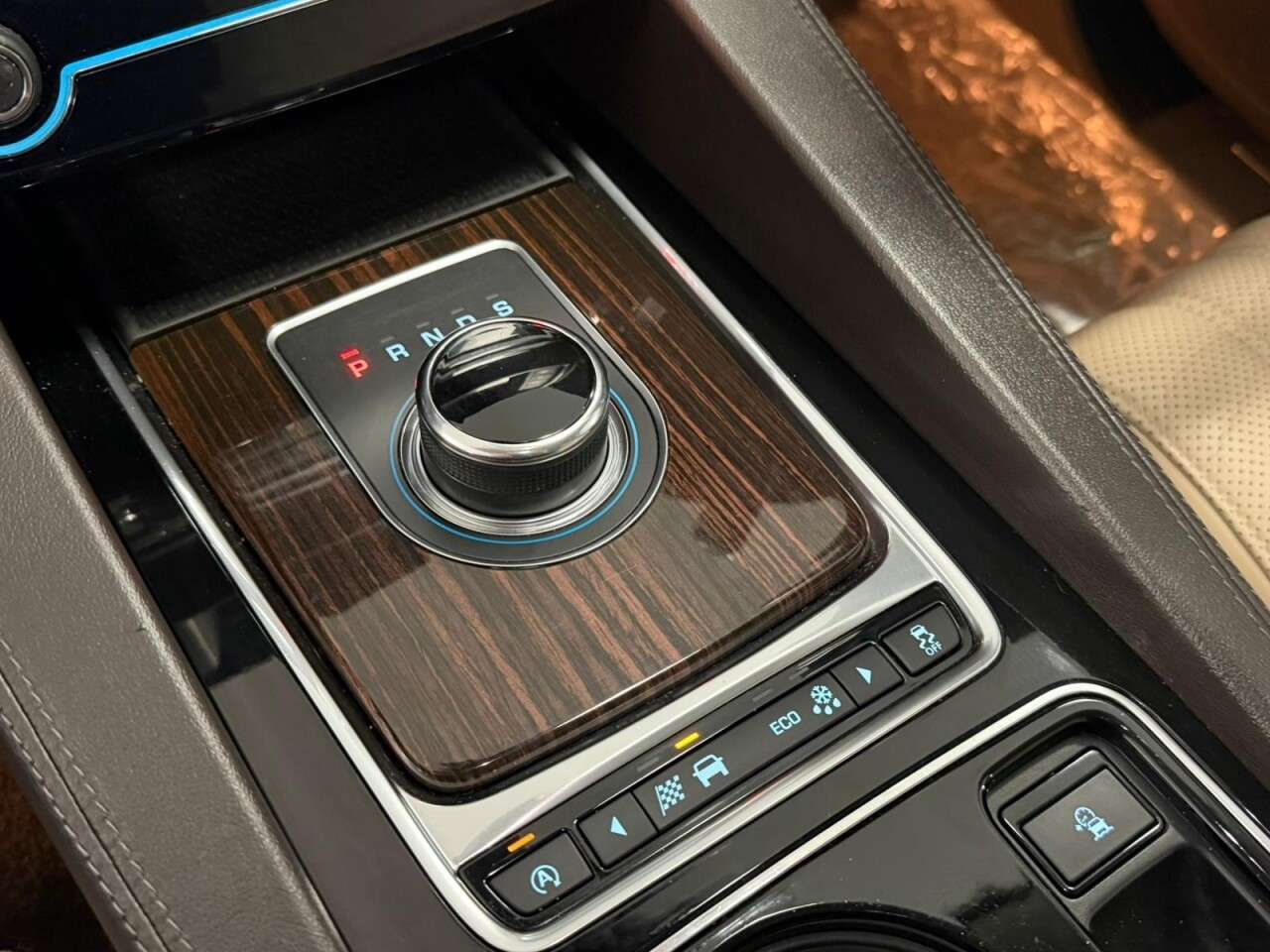 2016 JAGUAR F-PACE 2016 JAGUAR F-PACE