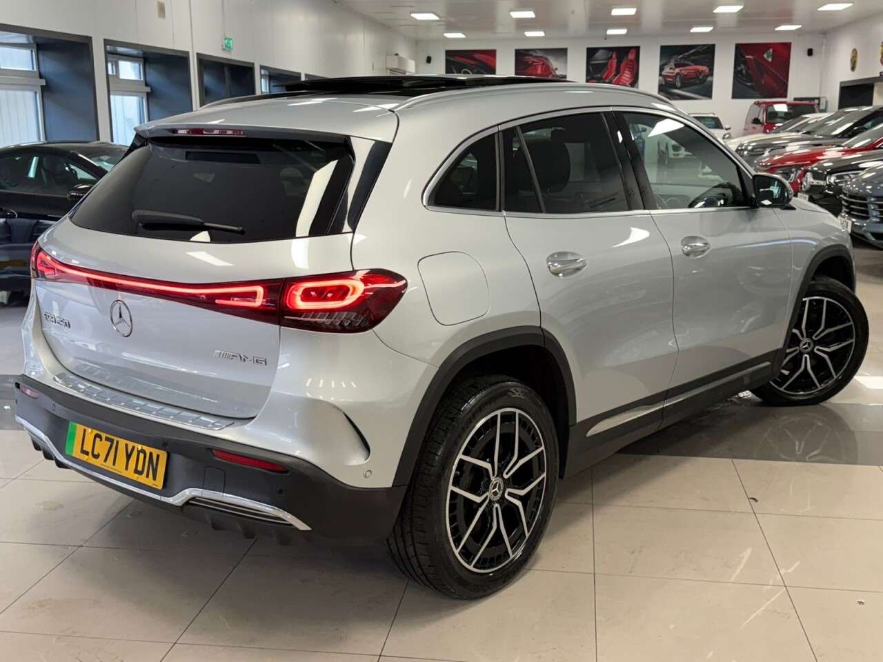 A 2021 MERCEDES-BENZ EQA EQA 250 66.5kWh AMG Line (Premium) SUV 5dr Electric Auto (190 ps) STUNNING A 2021 MERCEDES-BENZ EQA EQA 250 66.5kWh AMG Line (Premium) SUV 5dr Electric Auto (190 ps) STUNNING