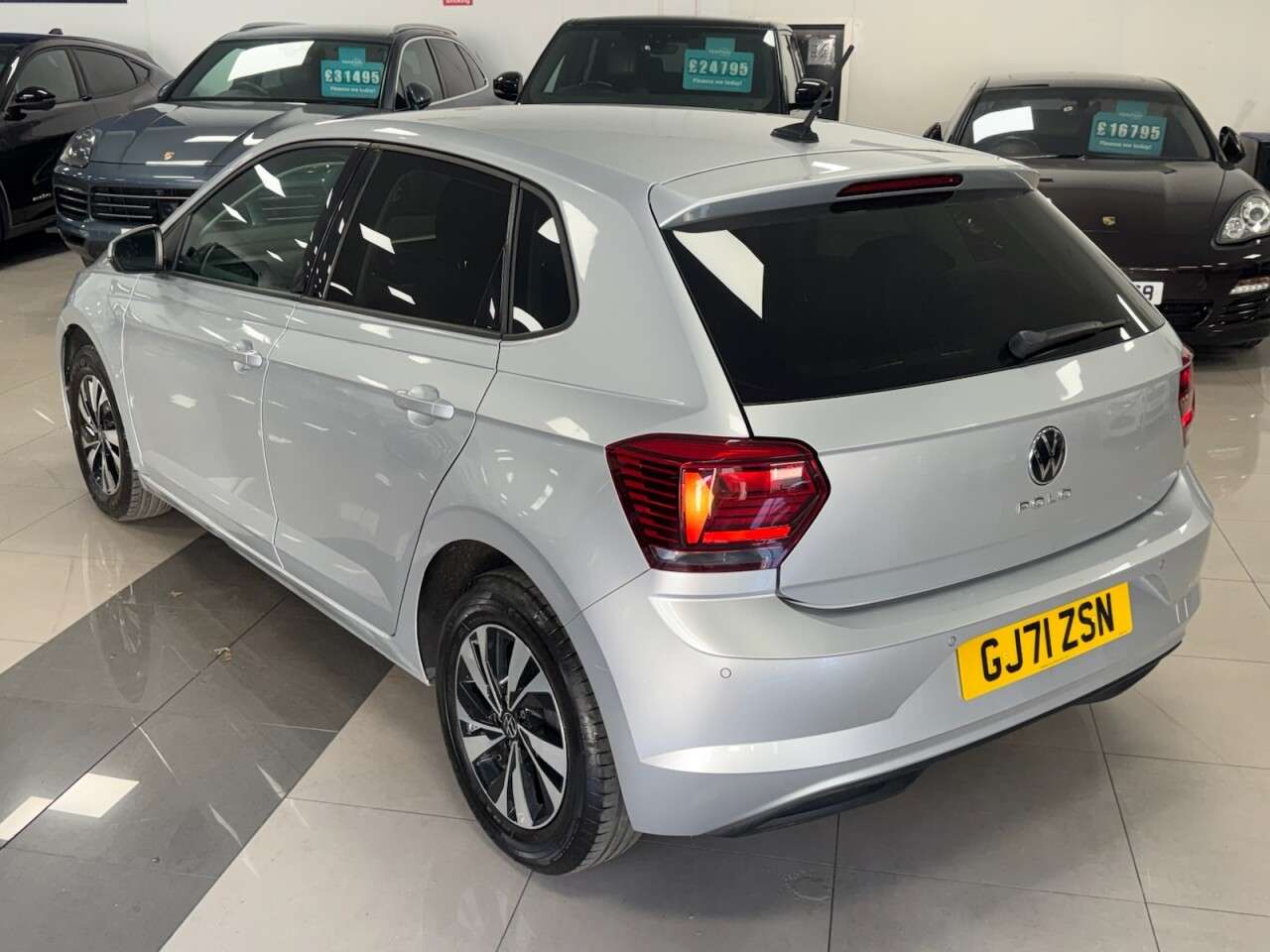 2021 VOLKSWAGEN POLO 2021 VOLKSWAGEN POLO