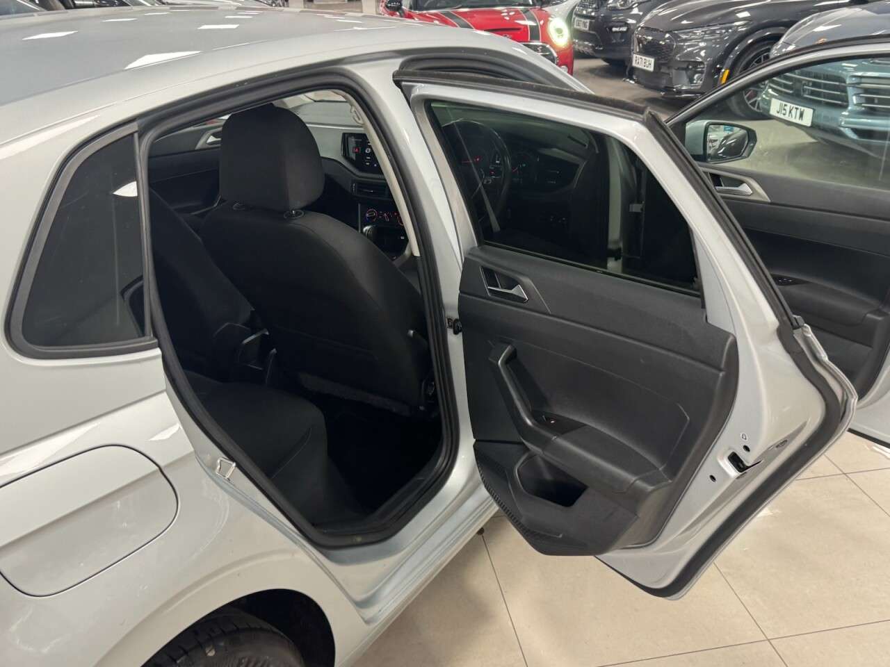 2021 VOLKSWAGEN POLO 2021 VOLKSWAGEN POLO