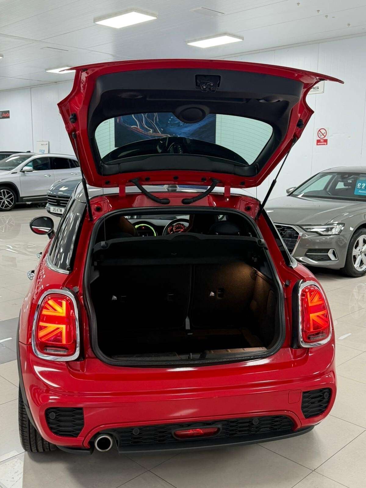 2018 MINI HATCH 2018 MINI HATCH