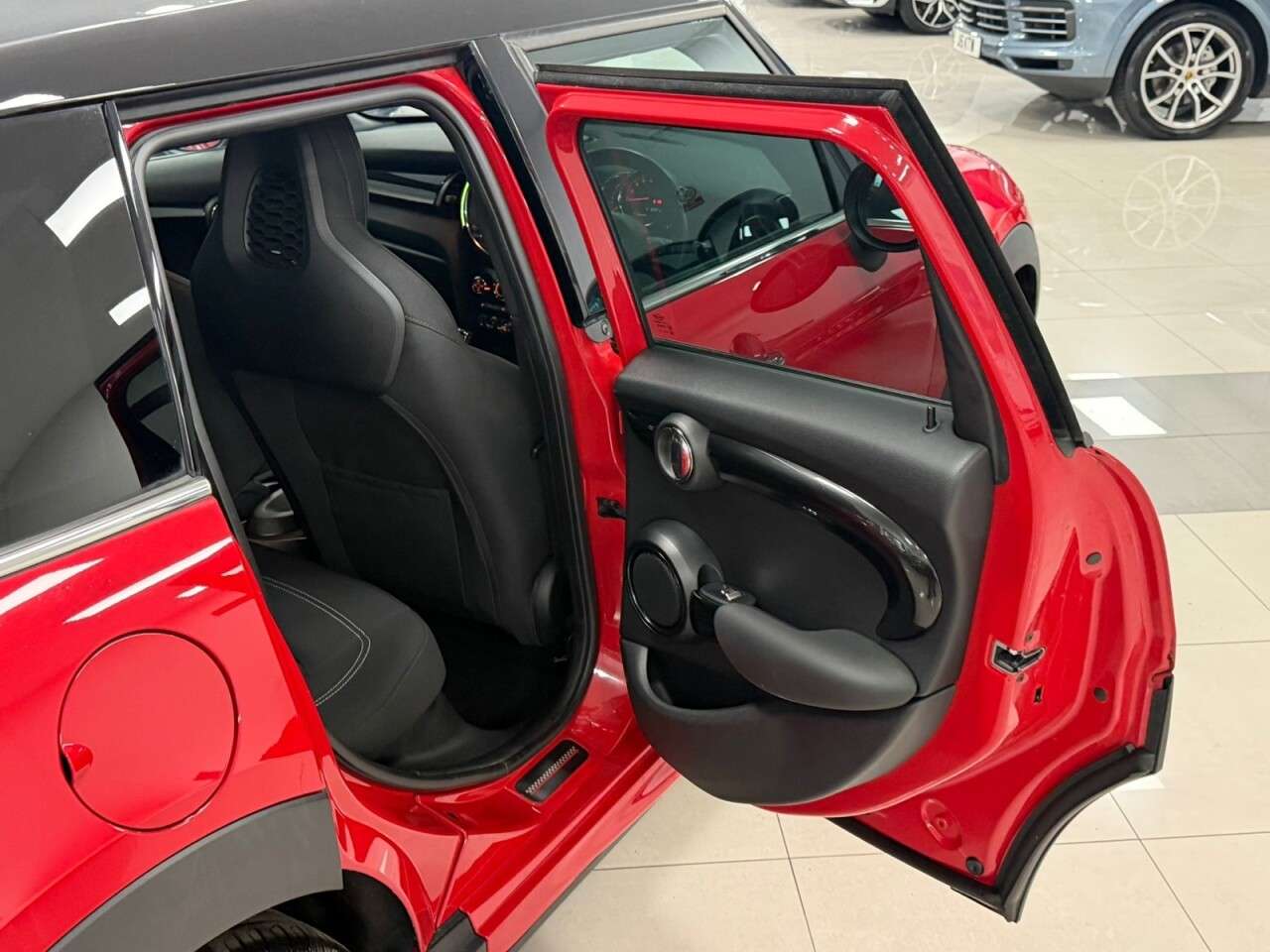 2018 MINI HATCH 2018 MINI HATCH