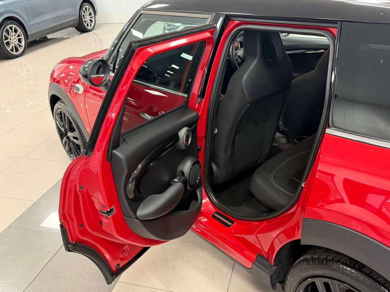 2018 MINI HATCH 2018 MINI HATCH